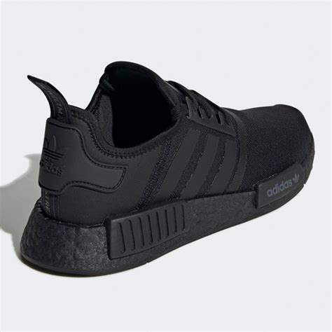 adidas nmd r1 primeknit schwarz weiße schrift|Adidas original NMD r1 primeknit.